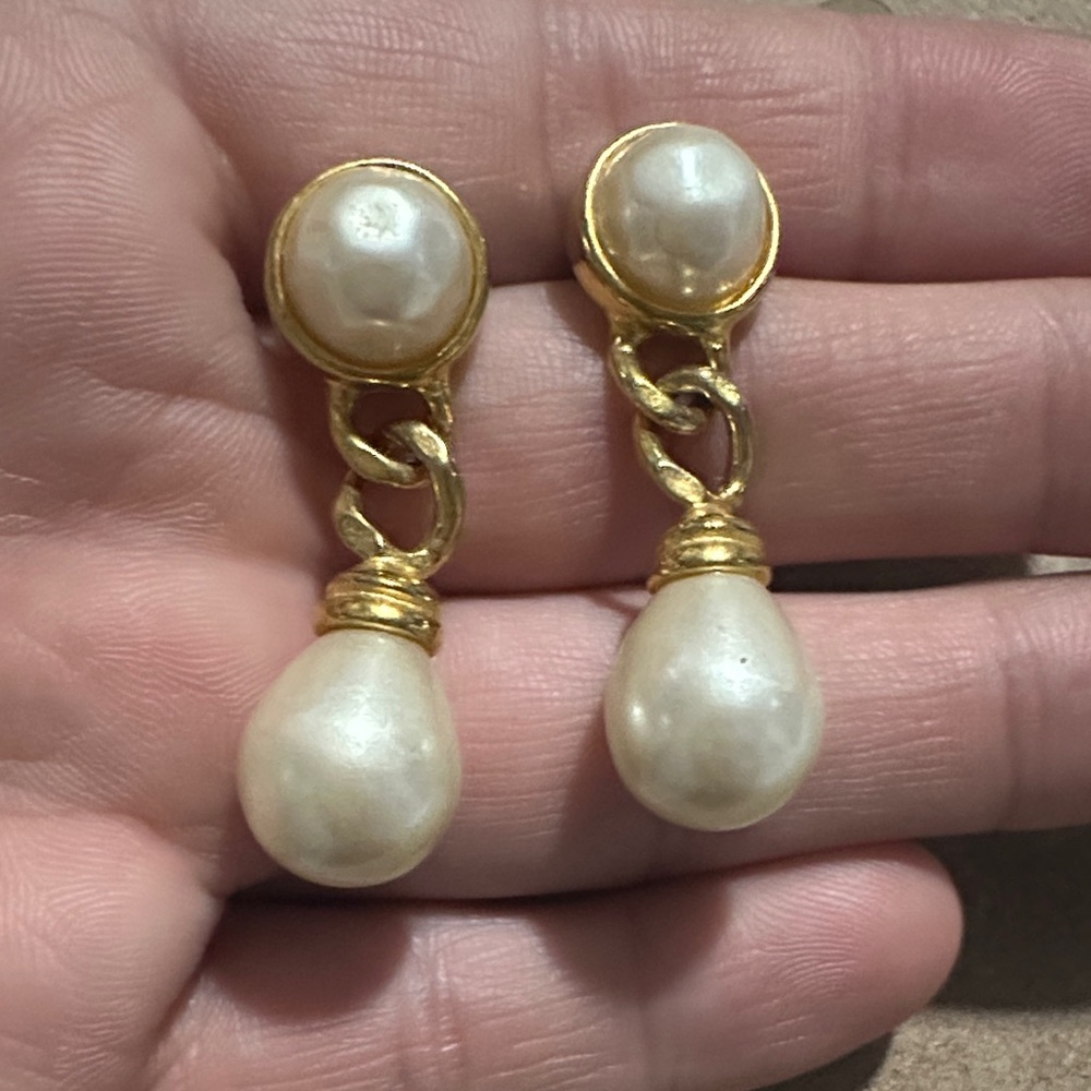 VTG Carolee Faux Pearl Drop Earrings